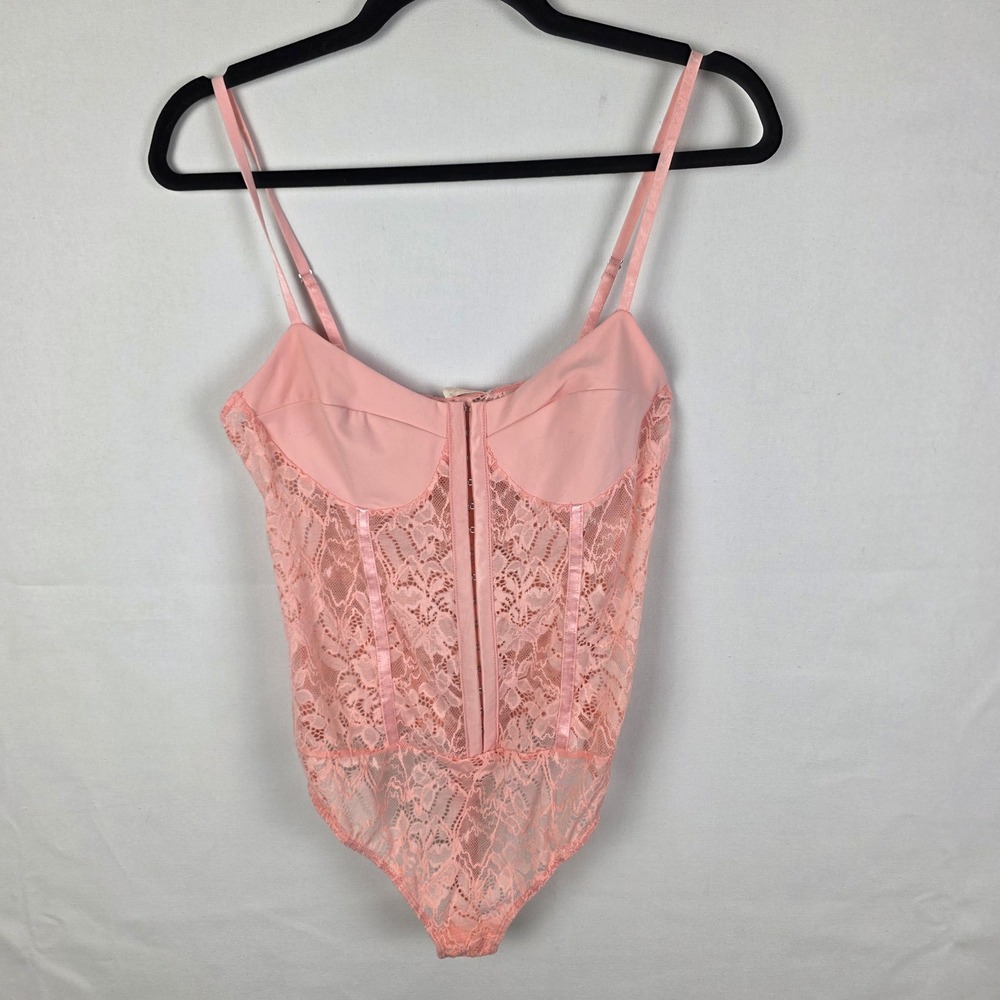 Intimately Free People Pink Shell Lace Hook Eye Bodysuit OB139370 Size M NWT
